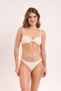 Model Front: Rio De Sol Completo Set Touch-Natural Bandeau-Joy Mia