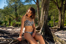 Carica l&#39;immagine nel visualizzatore di Gallery, Image 05: Rio De Sol Completo Set Wild-Black Balconet-Anna Nice
