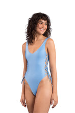 Carica l&#39;immagine nel visualizzatore di Gallery, Model Front: Rio De Sol Intero Shimmer-Baltic-Sea Zoe
