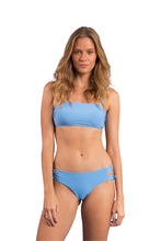 Carica l&#39;immagine nel visualizzatore di Gallery, Model Front: Rio De Sol Reggiseno Top Baltico Bandeau-Reto
