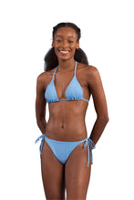 Carica l&#39;immagine nel visualizzatore di Gallery, Model Front: Rio De Sol Reggiseno Top Baltico Tri-Inv
