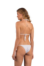 Carica l'immagine nel visualizzatore di Gallery, Model Back: Rio De Sol Reggiseno Top Bora-White Tri-Inv
