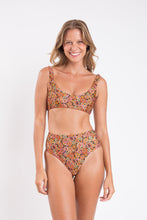 Carica l&#39;immagine nel visualizzatore di Gallery, Model Front: Rio De Sol Reggiseno Top Bouquet Bliss
