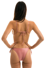 Carica l&#39;immagine nel visualizzatore di Gallery, Model Back: Rio De Sol Reggiseno Top Callas Invisible
