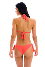 Carica l&#39;immagine nel visualizzatore di Gallery, Model Back: Rio De Sol Reggiseno Top Dots-Tabata Tri-Mel
