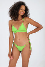 Carica l&#39;immagine nel visualizzatore di Gallery, Model Front: Rio De Sol Reggiseno Top Lemon Tri-Cos

