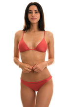 Carica l&#39;immagine nel visualizzatore di Gallery, Model Front: Rio De Sol Reggiseno Top Madras Dupla Face
