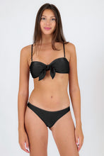 Carica l&#39;immagine nel visualizzatore di Gallery, Model Front: Rio De Sol Reggiseno Top Shimmer-Black Bandeau-No
