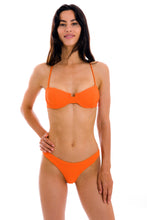 Carica l&#39;immagine nel visualizzatore di Gallery, Model Front: Rio De Sol Reggiseno Top St-Tpz-Tangerina Balconet
