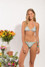 Carica l&#39;immagine nel visualizzatore di Gallery, Model Front: Rio De Sol Reggiseno Top Tiny-Garden Frufru
