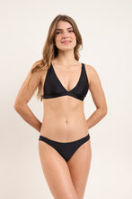 Carica l&#39;immagine nel visualizzatore di Gallery, Model Front: Rio De Sol Reggiseno Top Touch-Black Alba
