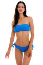 Carica l&#39;immagine nel visualizzatore di Gallery, Model Front: Rio De Sol Reggiseno Top Uv-Enseada Bandeau-Reto
