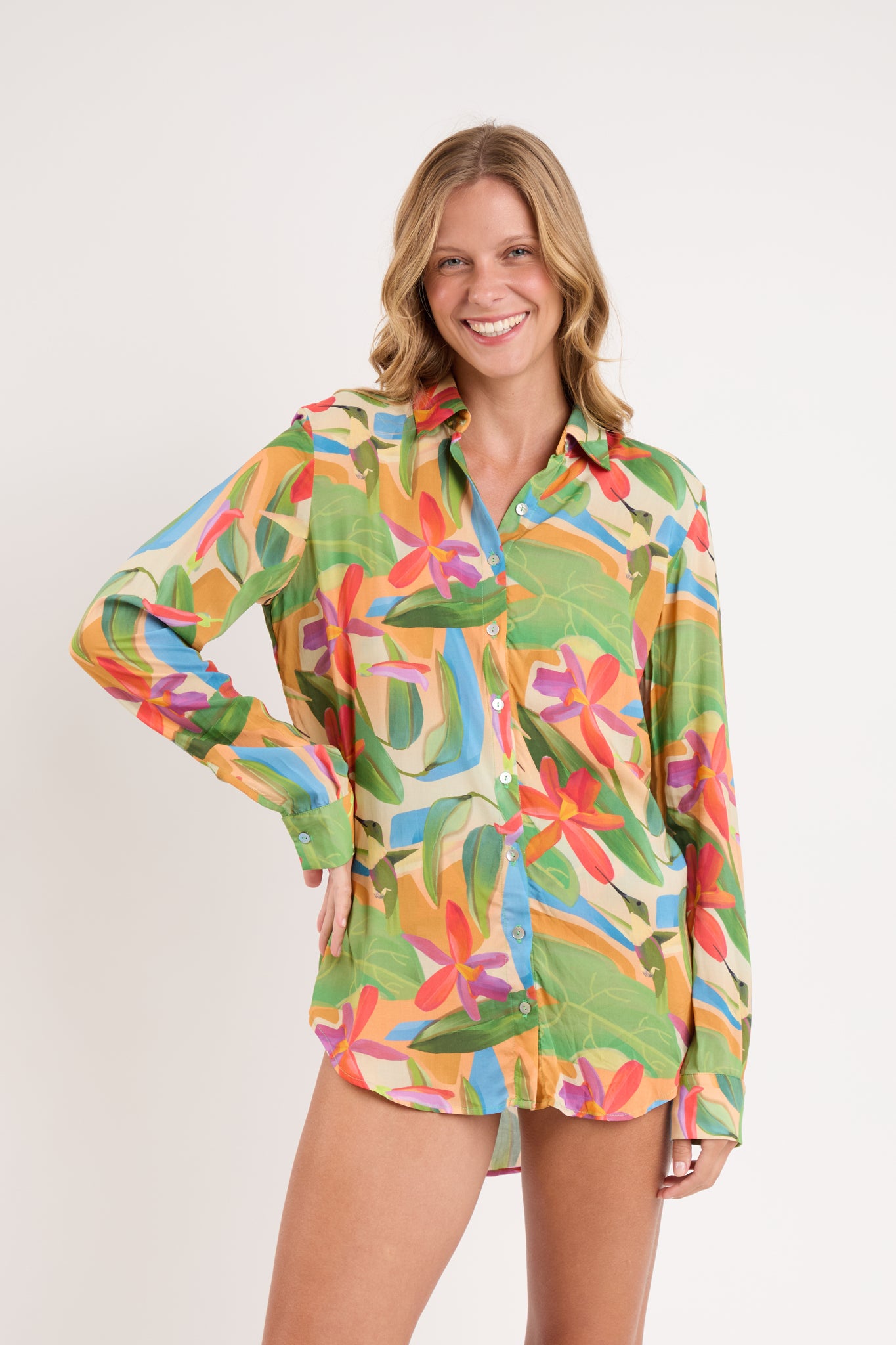 Model Front: Rio De Sol Camicia Tropical Shirt Greta